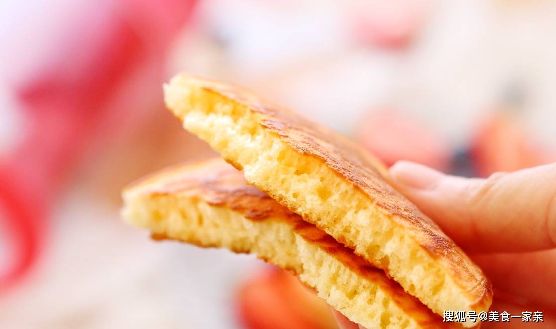 做法|孩子最爱这早餐,口感如同蛋糕般松软香甜,做法却简单的不可思议