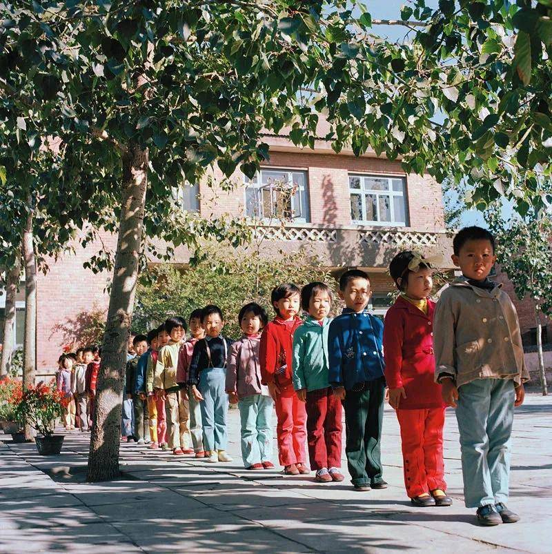 39年前日本摄影师偷拍的孩子留下了70后80后最美好的回忆