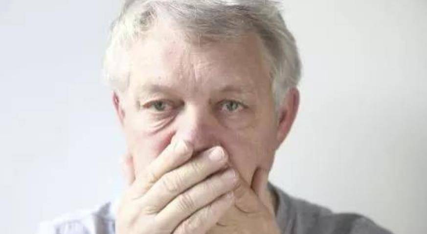 眼睛|肝不好多半是“拖”出来，身体有这3种“迹象”占1种，及时检查