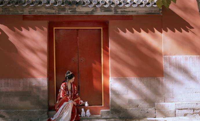 超越 盘点穿汉服拍照最好看的明星，杨超越排第一没人反对吧？