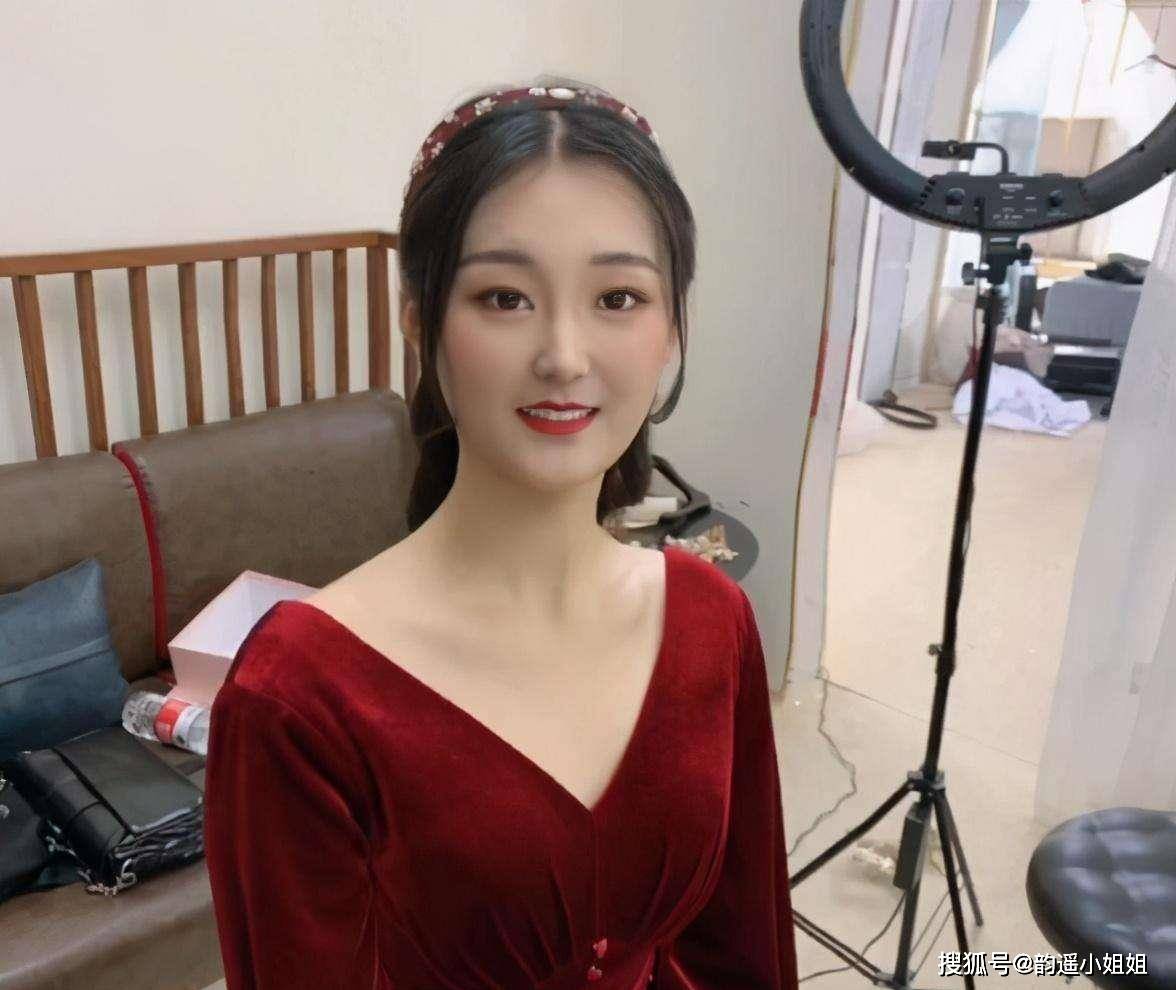 原创陈亚男直播遇阻粉丝群解散商品全部下架管理部门呼吁终止合作