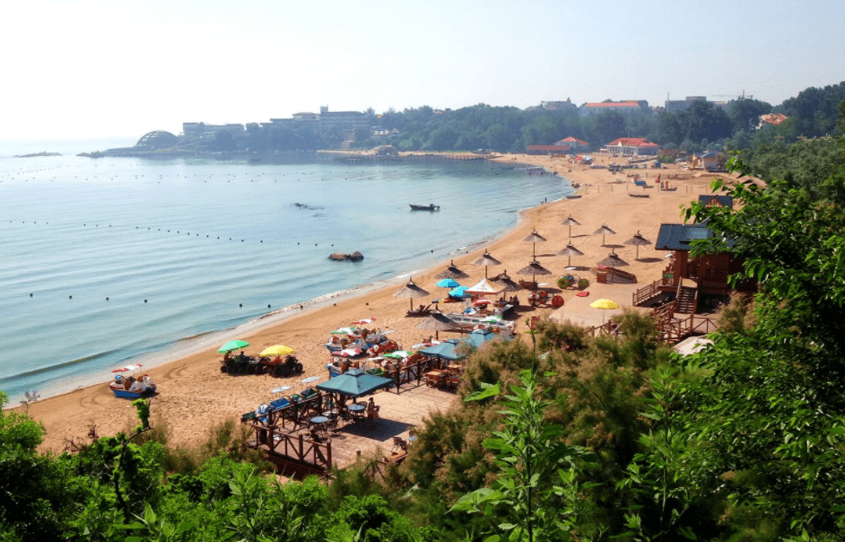 这两座城市很适合北方人养老,风景优美气候宜人,物价也不高_秦皇岛