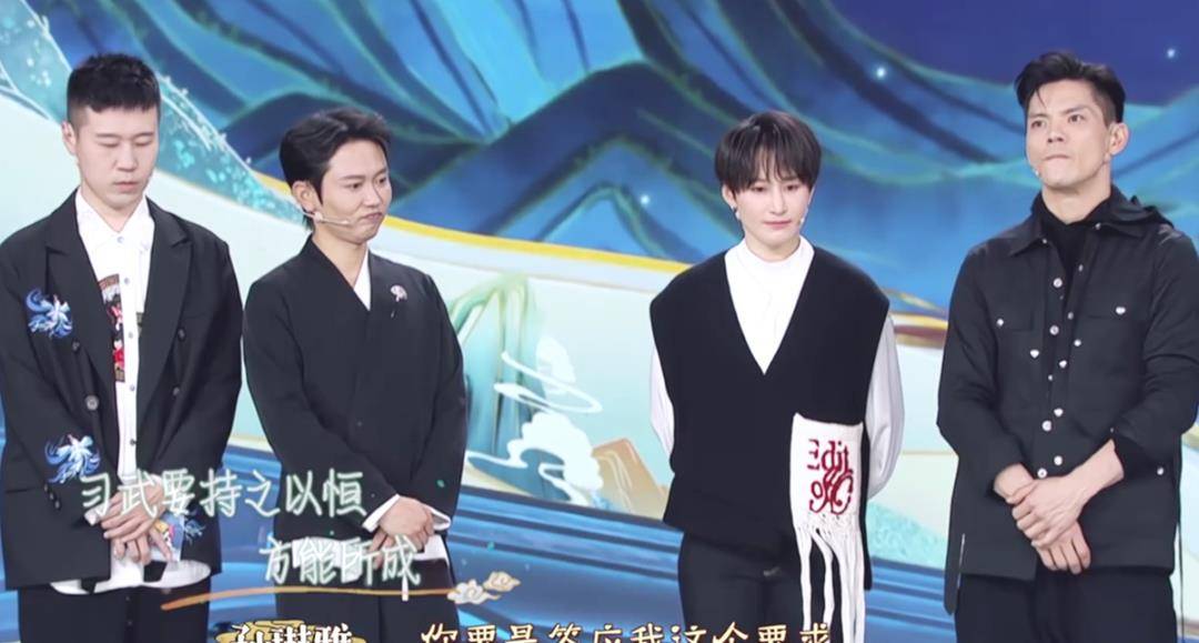 栾云平|《青春守艺人》热播,开启德云社棚综新纪元,1+4主持阵容好欢乐