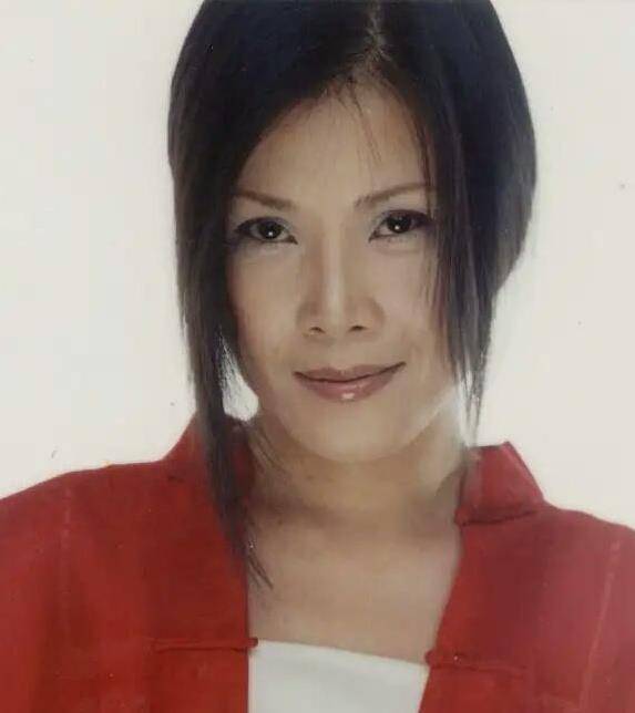 就这样错过了 最佳女歌手奖 难怪会有 田震摔话筒事件 那英 邓丽君 音乐 全网搜 就这样错过了 最佳女歌手奖 难怪会有 田震摔话筒事件 那英 邓丽君 音乐 全网搜