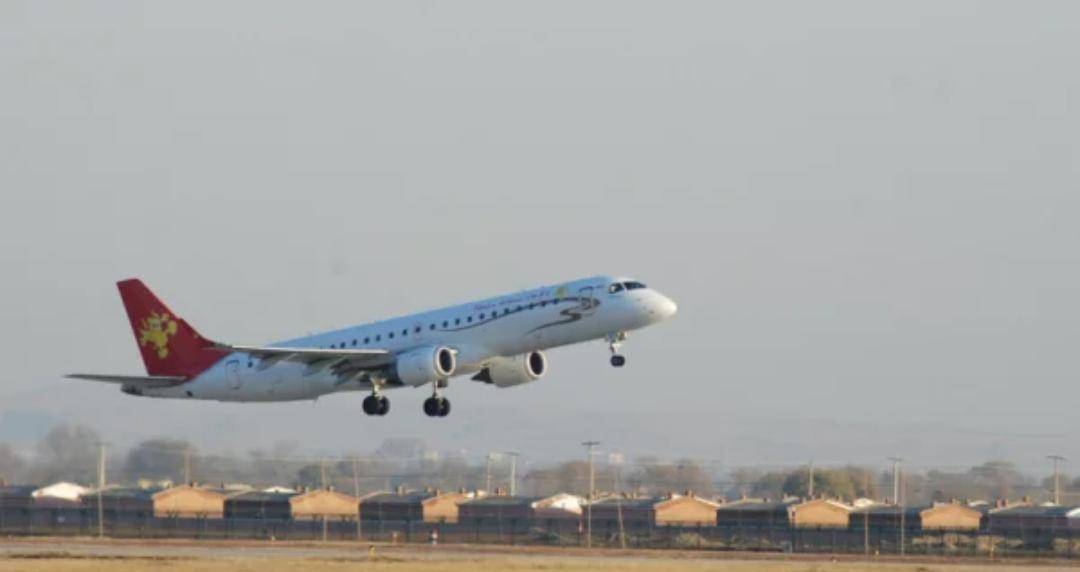 飞机起飞前多久可以进入候机大厅 c5ae20886f074249a3366bc6f5685014.jpeg