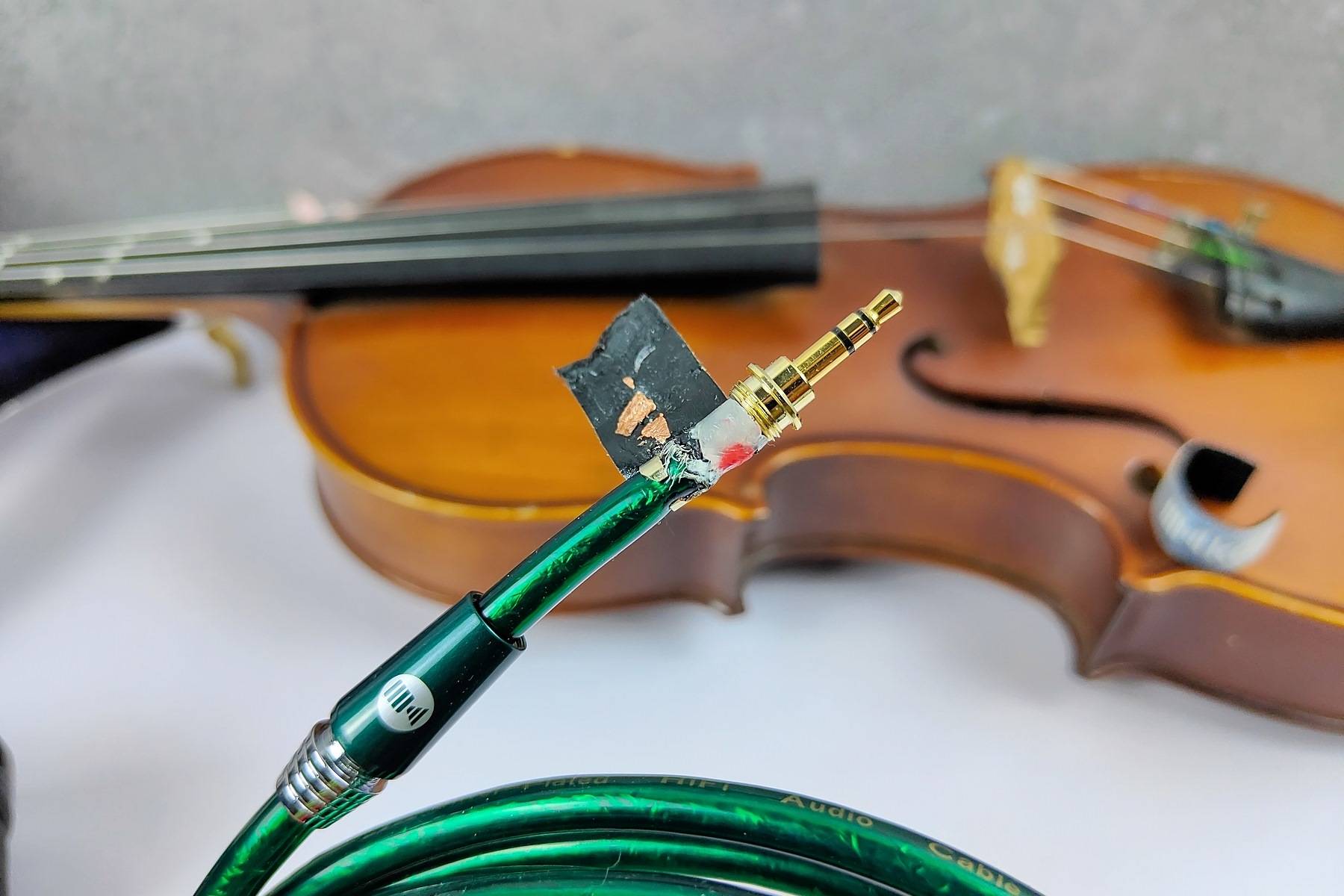 好声音更要好品质，开博尔镀银AUX音频线，给你发烧级的享受