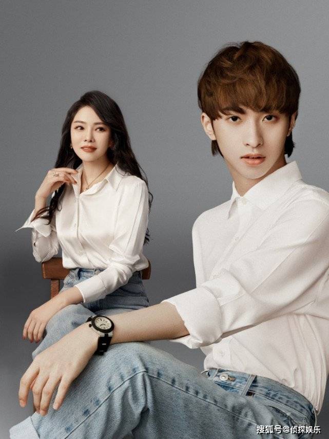 pose 伊能静儿子不惧争议再穿女装，长发浓妆配修身裙，举手投足超自信