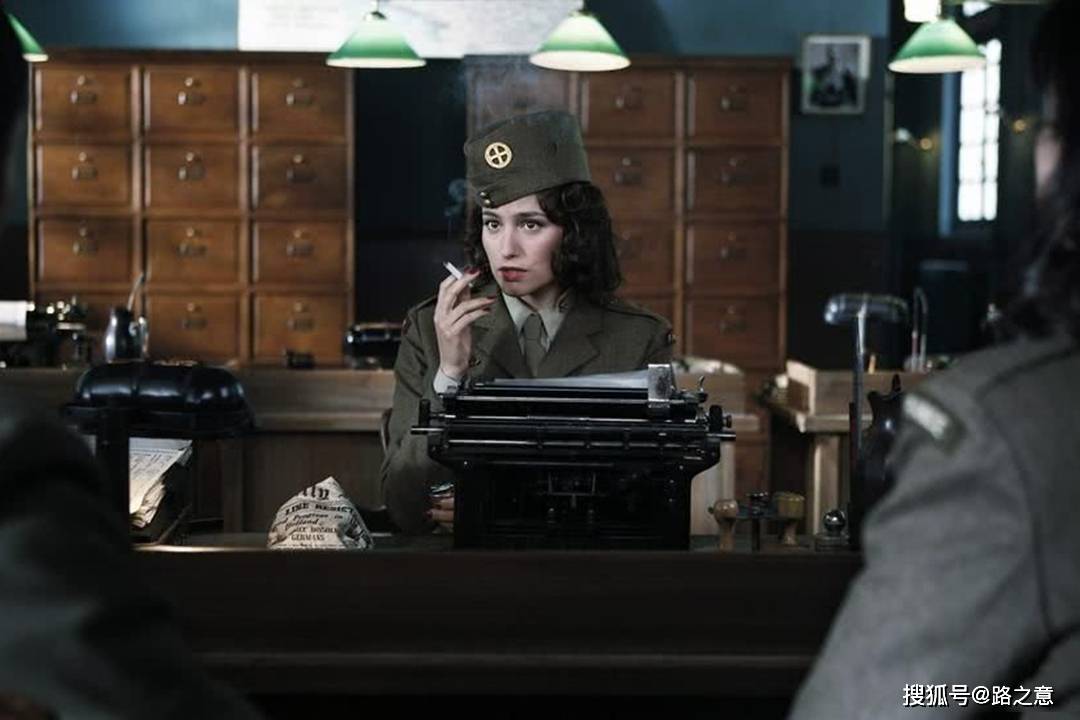 毁誉参半的"月亮女神":出卖身体换情报,却挽救了很多人的生命_辛西娅