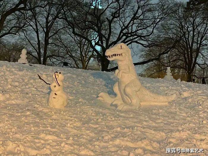 隨著堆雪人大賽的進行,這畫風,似乎是有點跑偏了_雪雕_互聯網_老外