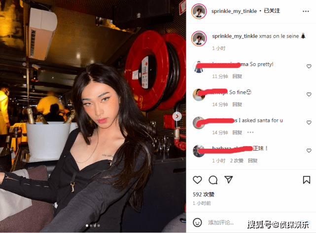 pose 伊能静儿子不惧争议再穿女装，长发浓妆配修身裙，举手投足超自信