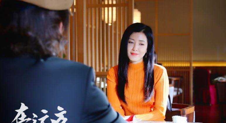 马伊琍|《在远方》来袭，马伊琍被嘲颜值不够，剧中女配太美了！