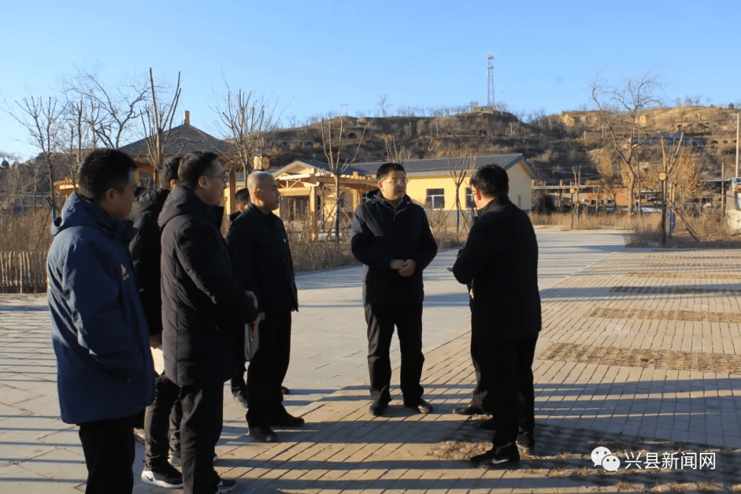 兴县:梁文壮在黄河一号旅游公路所涉乡镇就非法违法占地,乡村旅游等