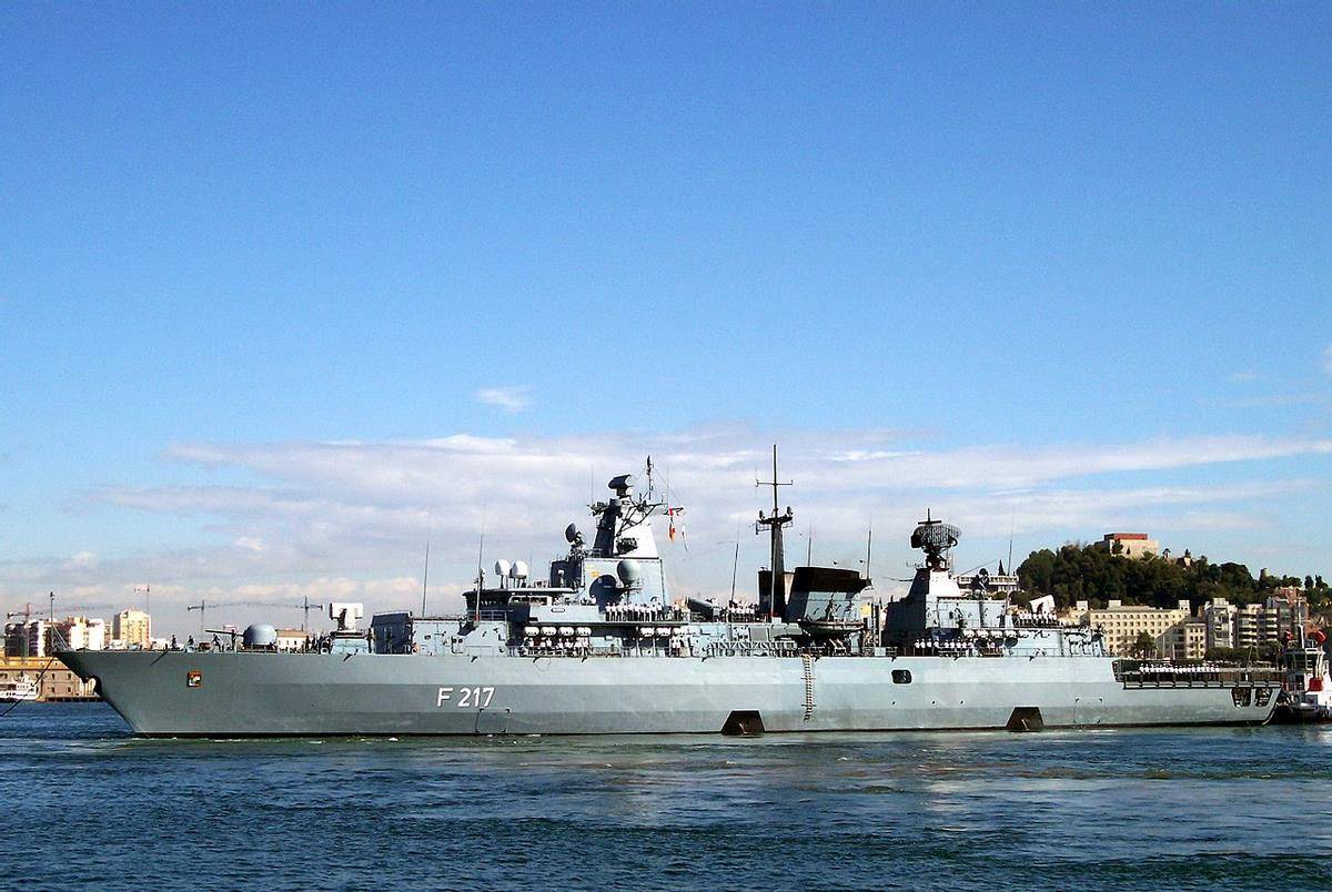 20年来头一次德国军舰来南海凑热闹4400吨排水量拿不出手