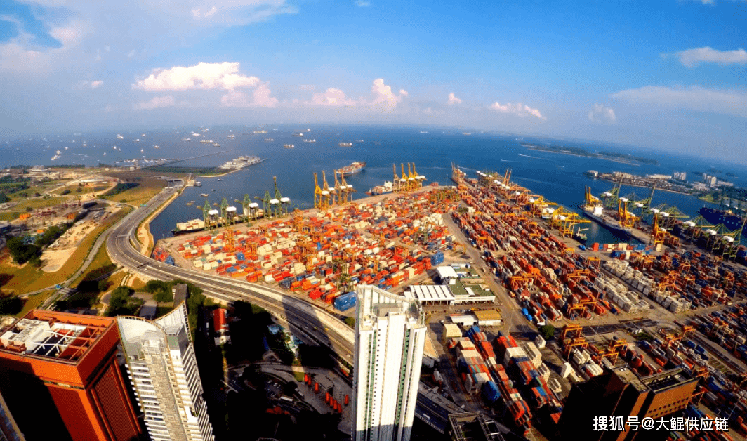 新加坡港陷入拥堵,部分路线集装箱价格翻十倍_港口_船舶公司_全球