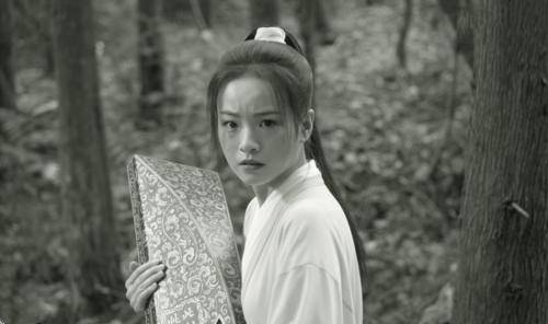 因为|《雪中悍刀行》李庚希演技被群嘲，败在表演风格，更败在揠苗助长