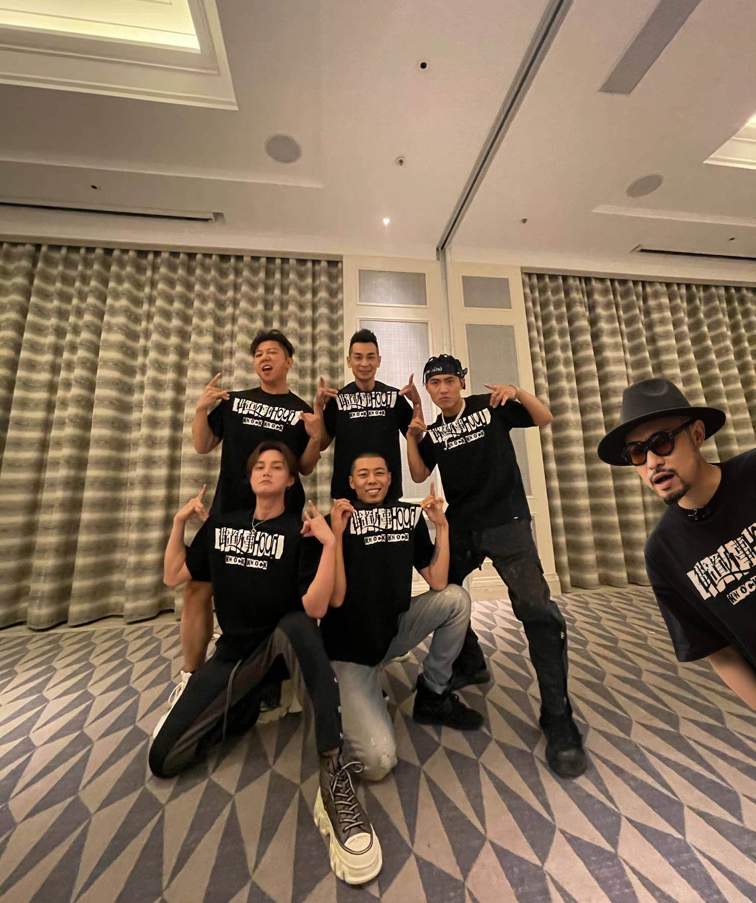 遗憾的是大湾区哥哥mma一家人等团体一直在节目中得以延续而街道