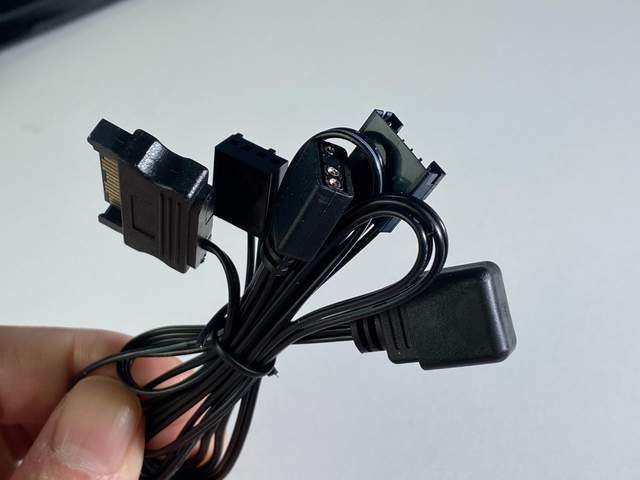 接口|89元的风冷能压住超频的5600X吗？实测超频三东海R4000