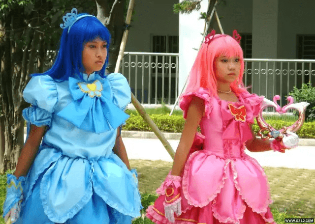 戏份 这令人窒息的审美,影视剧里的大胆配色,只要你敢想,导演就敢配