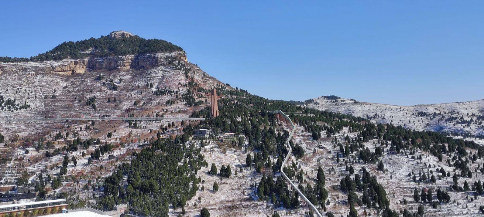 雪地|医护人员及家属免费游园！济南石崮寨景区亲子戏雪庄园盛大开业