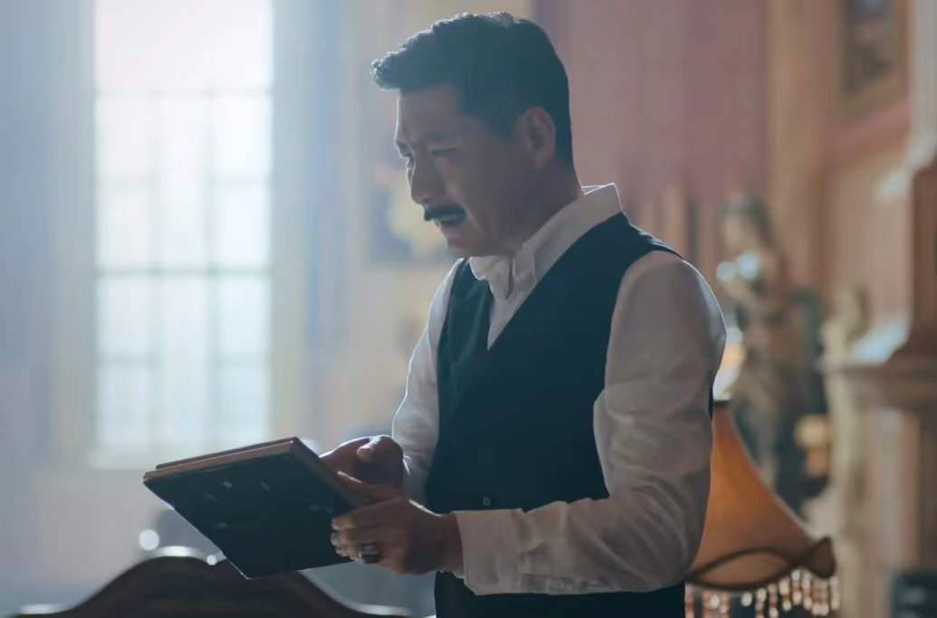 尊严|播出6集，飙升榜第一，杨志刚凭新王炸剧，敢和王一博“掰手腕”