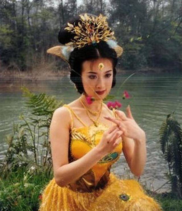 西游记孔雀公主扮演者多大了 f8a1a2e8f0a948afb2e42bce9398594e.jpeg