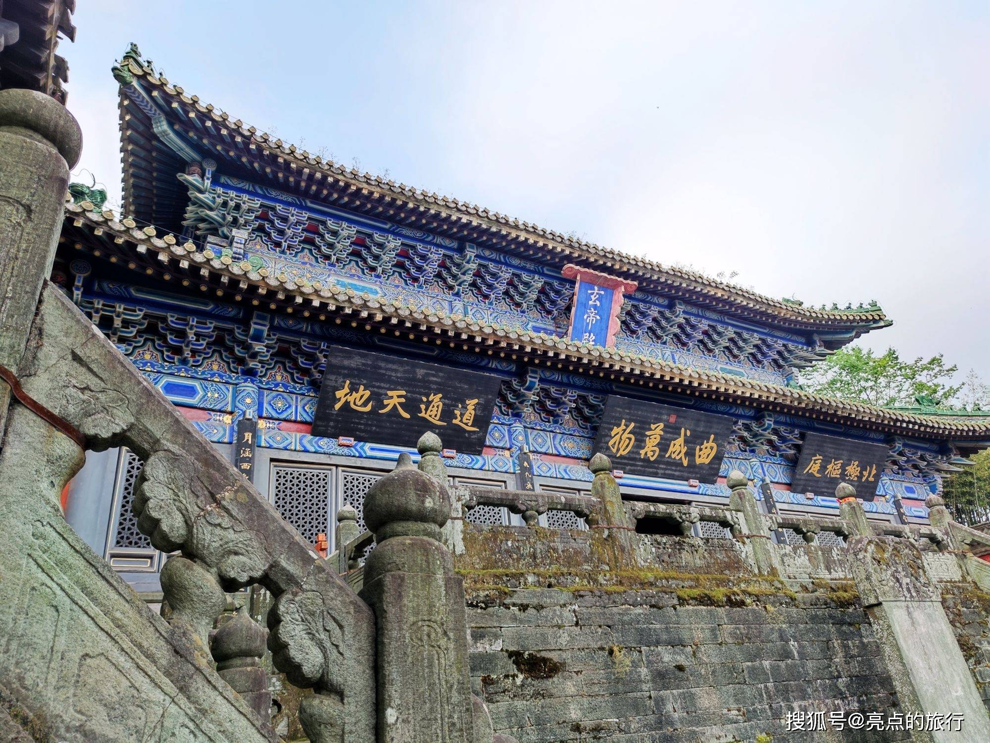 探秘武当山，太子坡“一柱十二梁”的建筑，成中国古建筑未解之谜