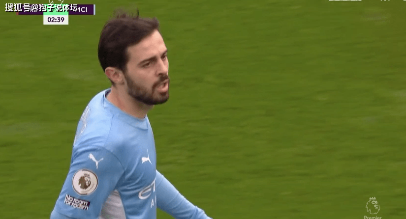 英超|2-1！补时逆转绝杀 英超15亿对决 2分钟内天堂到地狱：被判点球+空门打飞+红牌