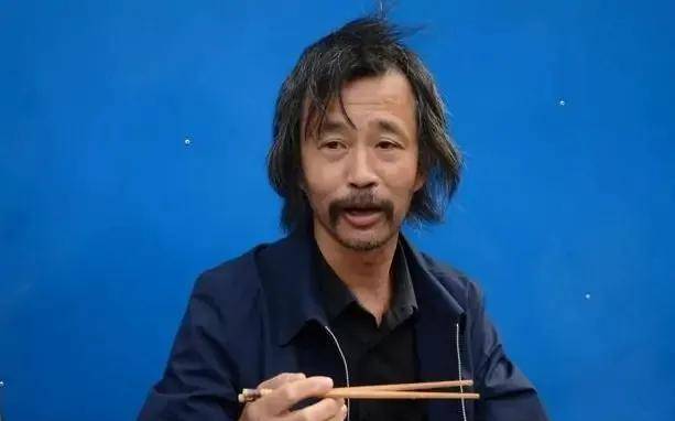 功利|流浪大师的“清醒”，打了多少“迷糊”网红的脸？