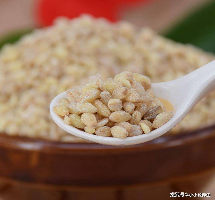 什么食材养心效果最好 67dfb43fb8eb425291752697da86f867.jpeg