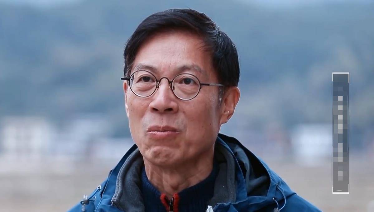 李兵罕|快本首位男主持李兵罕露面！头发乌黑有精神，曾在乡村做节目14年