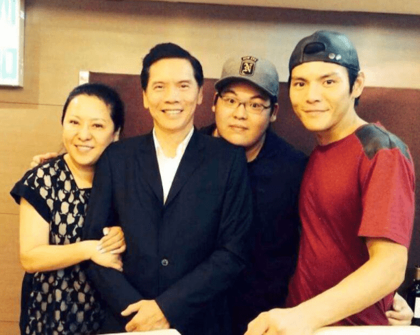 郭碧婷|“向太儿媳”郭碧婷：自己选的豪门婚姻，咬着牙也要撑到底