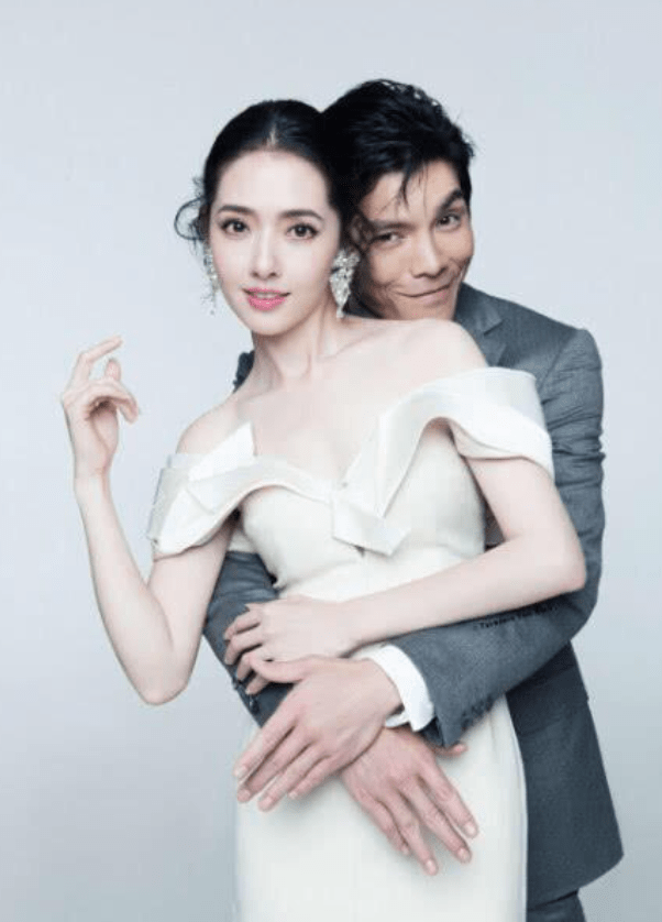 郭碧婷|“向太儿媳”郭碧婷：自己选的豪门婚姻，咬着牙也要撑到底