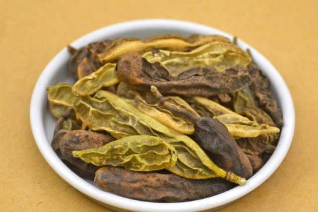 功效|生长在树上的“豆角”,曾是农村娃爱吃的零食,如今吃过的人很少