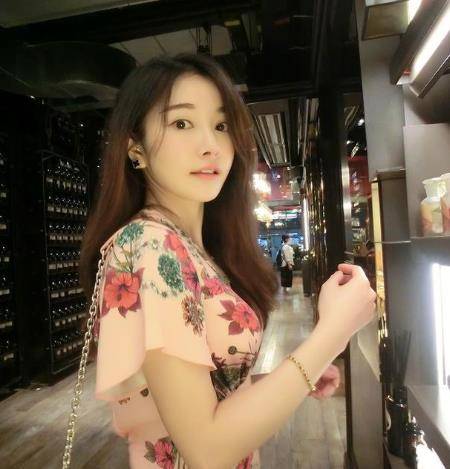 两人结婚后,迟帅继续为事业打拼,而妻子李璐茜则将重心放在了家庭中