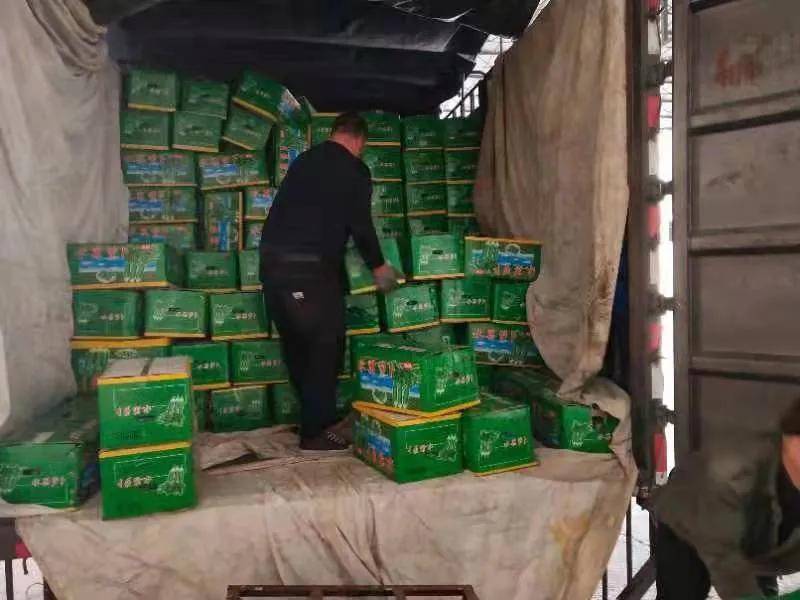 2日上午,第一批物资已经抵达西安,杨汉诚会长代表宁