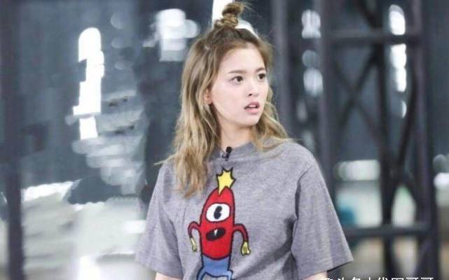 凌霄|《以家人之名》中的初恋脸美女，参加选秀出道，身世经历却很凄惨