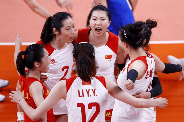 积分榜|2022世界女排排名更新！中国女排缩小与第一名差距，也被后面紧追