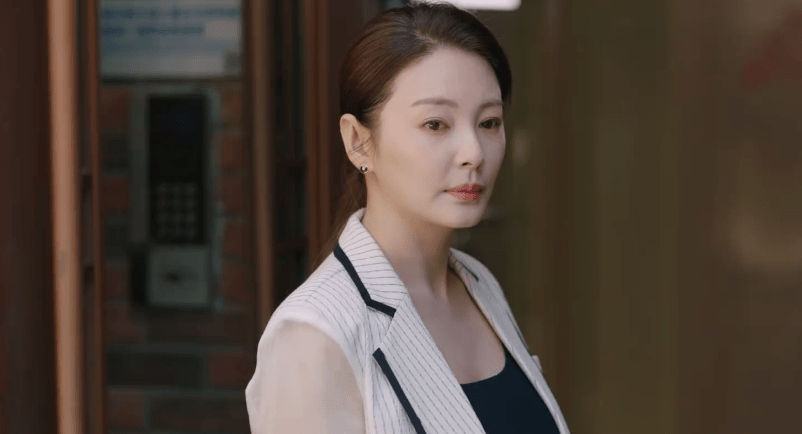 观众|又一女性大剧被央视点名宣传，凑齐三大女神，看清女配我愣住了