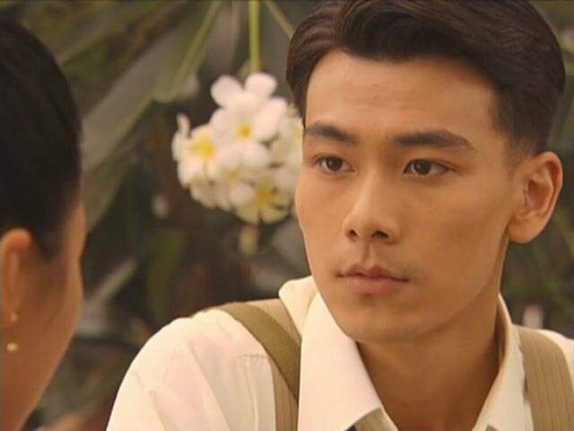 桃花自带“唇珠”的5位男星,有人面若桃花,有人邪魅挑逗,太迷人了