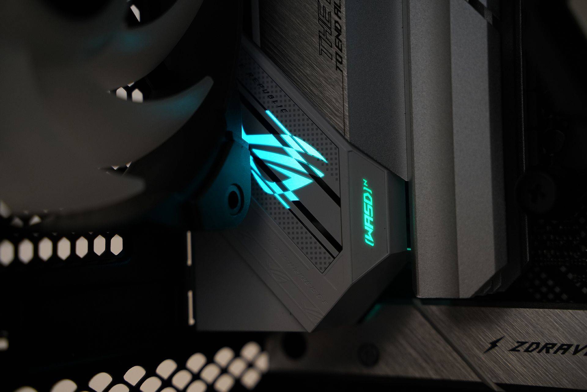 追求性价比首选华硕rogstrixb660agaming吹雪主板体验