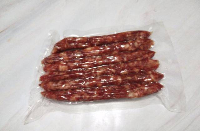 香肠怎么切好吃 831571b997e4445784aca102aea62675.jpeg