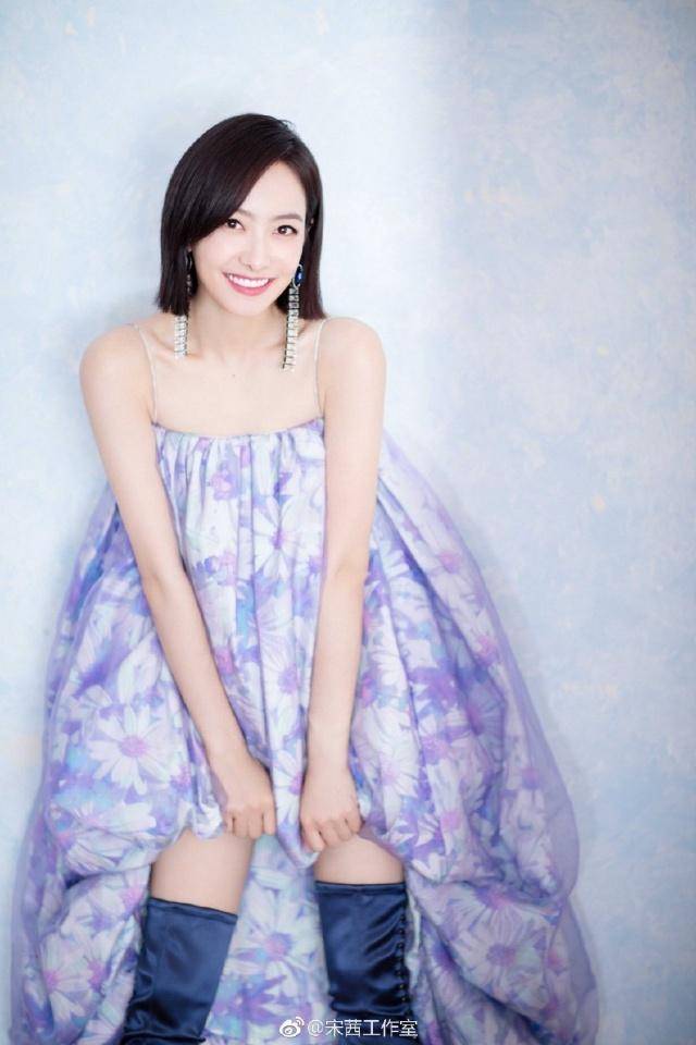 发型31岁的宋茜终于红了,剪齐肩波波头短发个性十足,秒变成带货女王