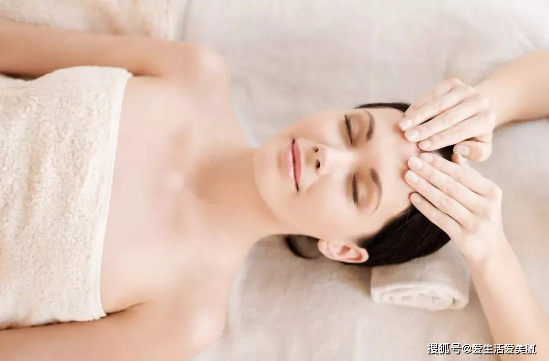 无名指嘉宜的小课堂|：抬头纹如何有效去除？