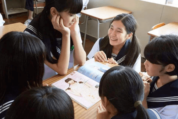 如何夸赞自己的学校 d1b8907478d34d459aeb7f87a34c8b1a.png