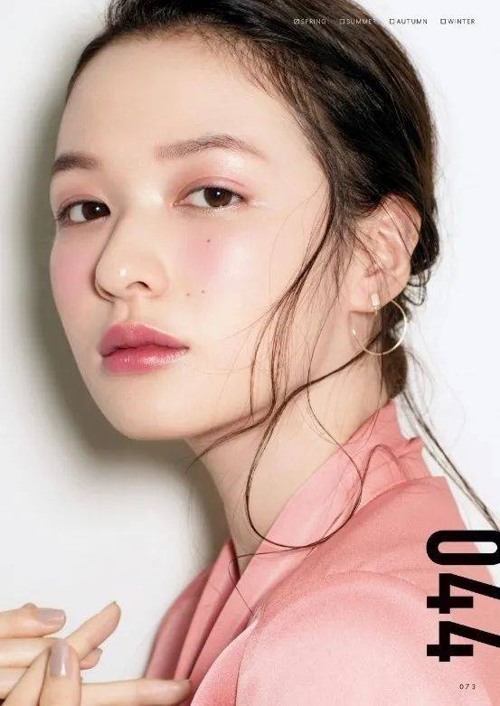 部位女明星也躲不过脱妆？欧阳娜娜完全不敢认，热巴更是油光满面