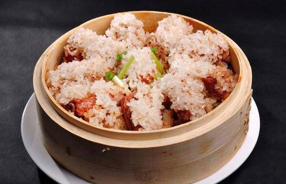 做法|老厨子透露:排骨如此做,简单一蒸香喷喷,下酒下饭两不误,服了