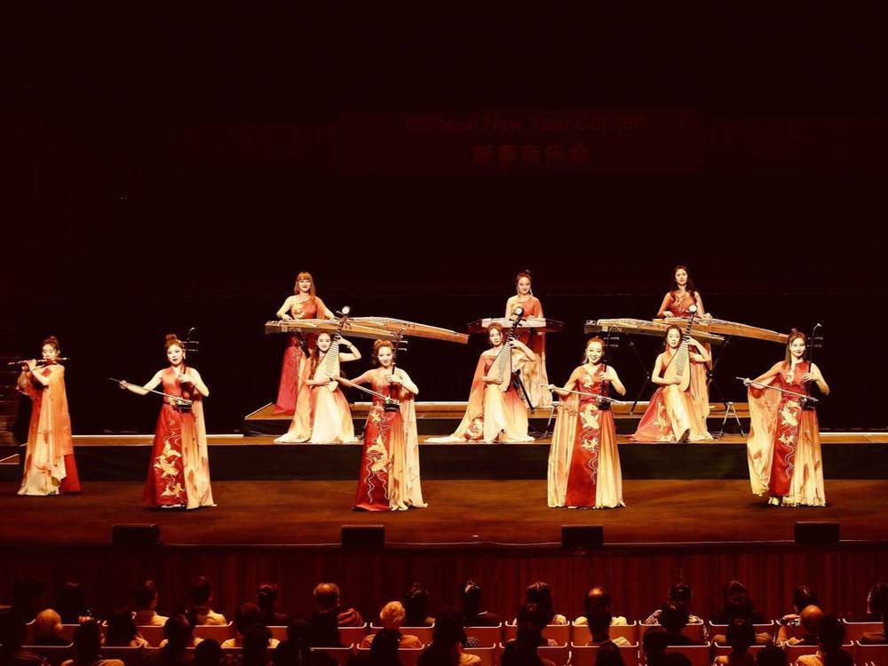 原创当年红遍国内的女子十二乐坊现如今销声匿迹原因为何