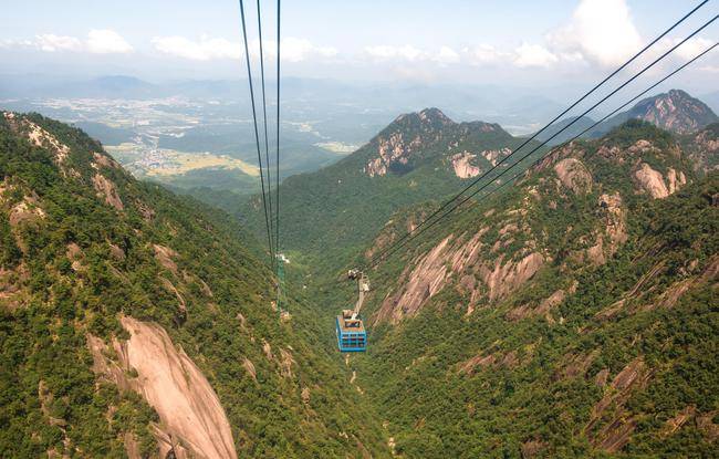 黄山玉屏索道和云谷索道区别，一前一后，一新一旧，运输效率不同