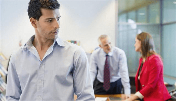 因为|连续帮老板带了2个月早餐，但他没有给饭钱，隔天看到工资条愣了