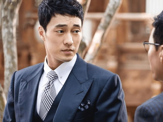 何是|2022韩剧推荐，男神们回来了！李敏镐等男神回归，23部韩剧推荐